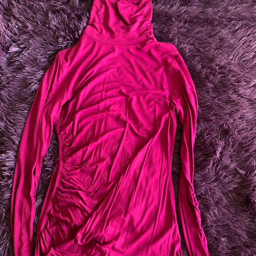 Ruched turtleneck long sleeved shirt